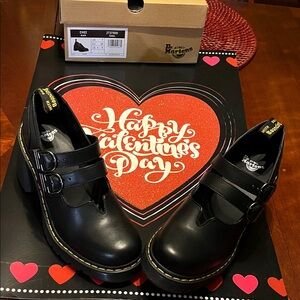 Dr. Martens Black Eviee
